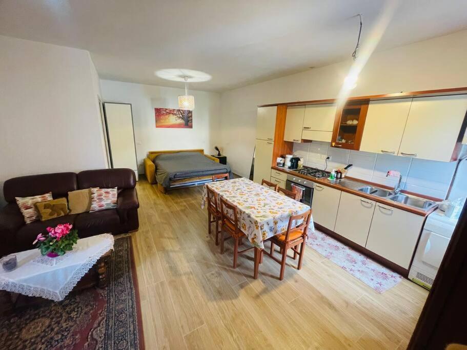 Giorgio'S Apartment Pisa Fiocina ภายนอก รูปภาพ