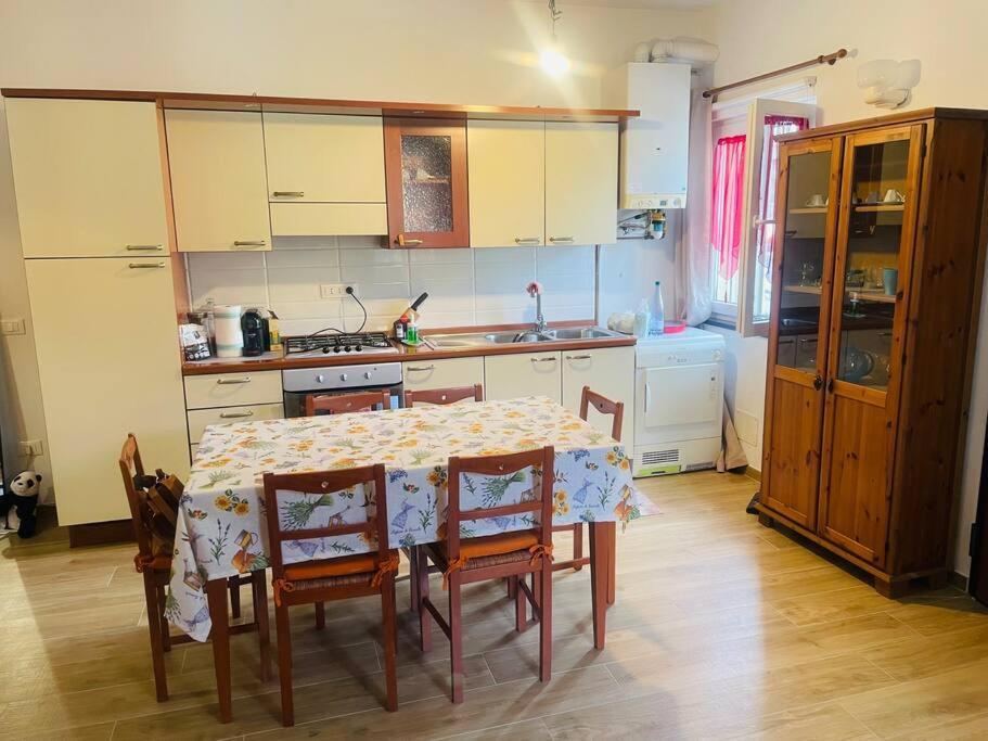 Giorgio'S Apartment Pisa Fiocina ภายนอก รูปภาพ